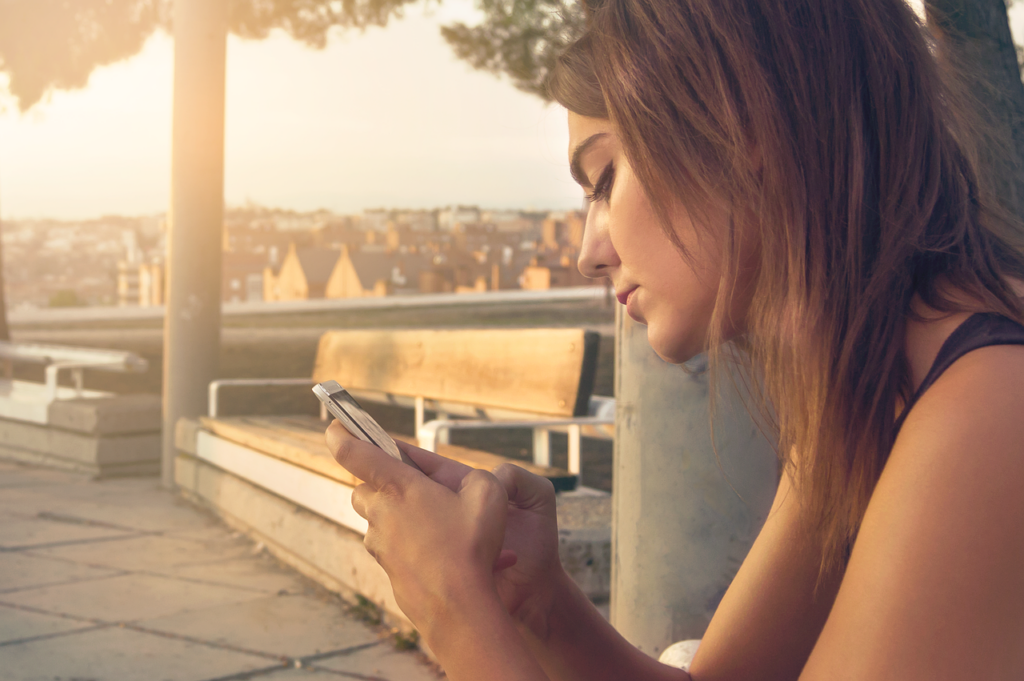 バツイチ女性が交際前に電話するタイミングはいつがベスト？