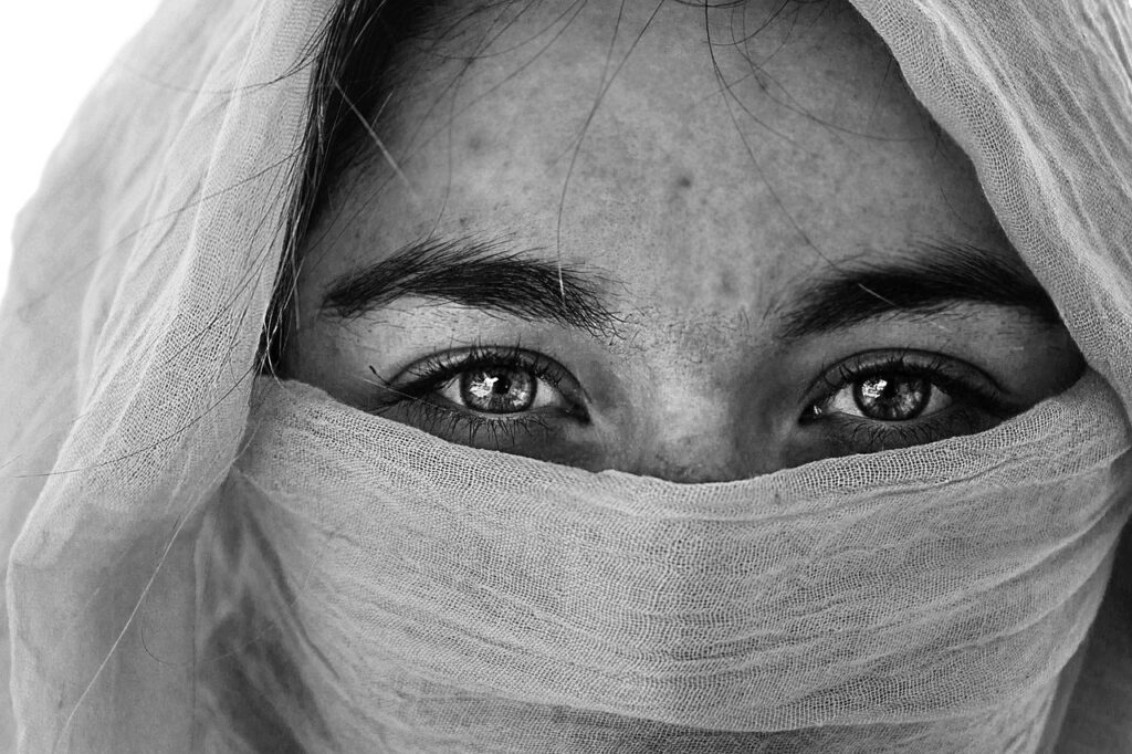 子なしバツイチ女性の恋愛、周囲に理解されない理由とは？